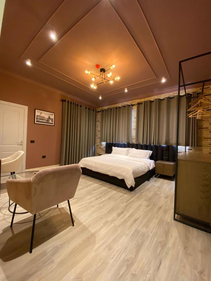 Ardenica Boutique Hotel Lushnje Экстерьер фото