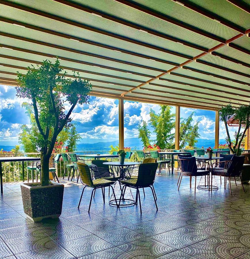 Ardenica Boutique Hotel Lushnje Экстерьер фото