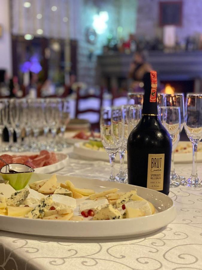 Ardenica Boutique Hotel Lushnje Экстерьер фото
