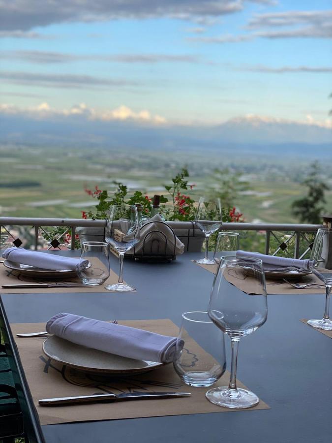 Ardenica Boutique Hotel Lushnje Экстерьер фото