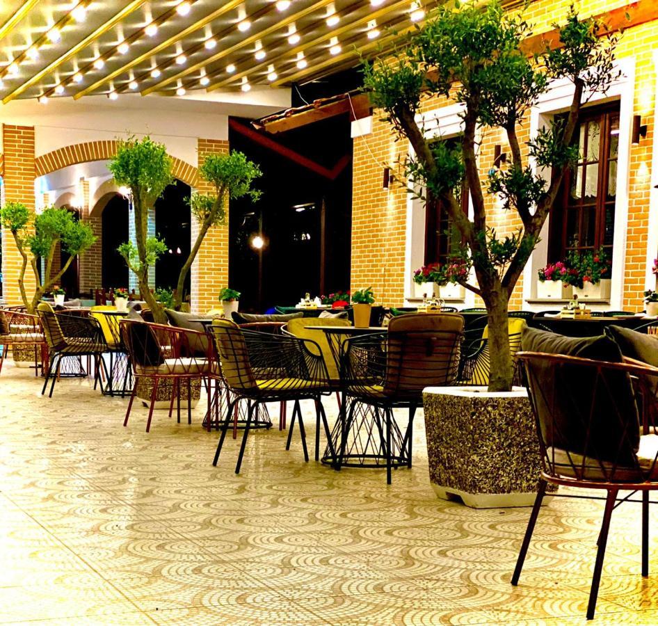 Ardenica Boutique Hotel Lushnje Экстерьер фото