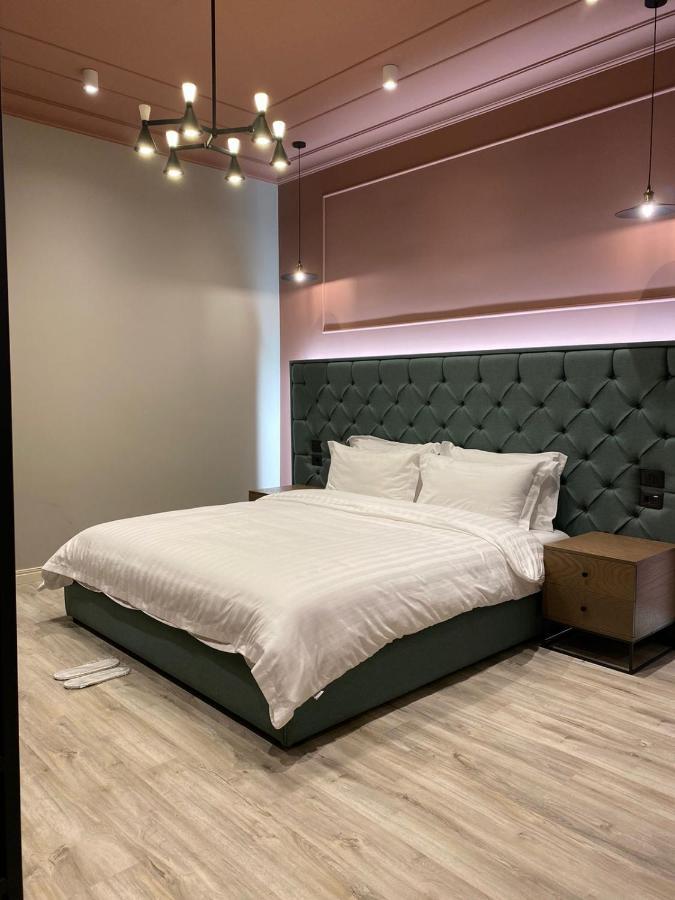 Ardenica Boutique Hotel Lushnje Экстерьер фото